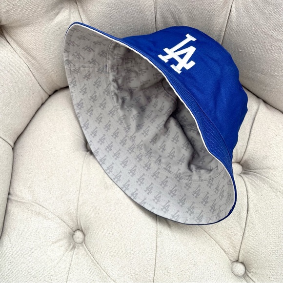 LA Dodgers reversible bucket hat Los Angeles - Picture 7 of 11